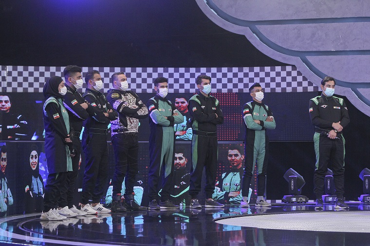 آرامش در خیابان، هیجان در پیست