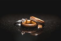 خرید آنلاین طلا، انواع دستبند و گردنبد طلا با تضمین اصالت
