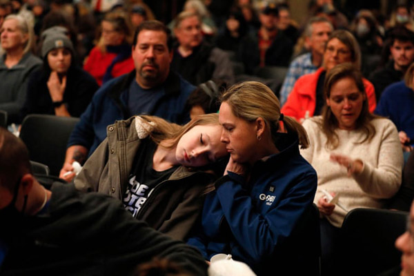 جنون تیراندازی در مدرسه (گزارش تصویری) جنون تیراندازی در مدرسه (گزارش تصویری)