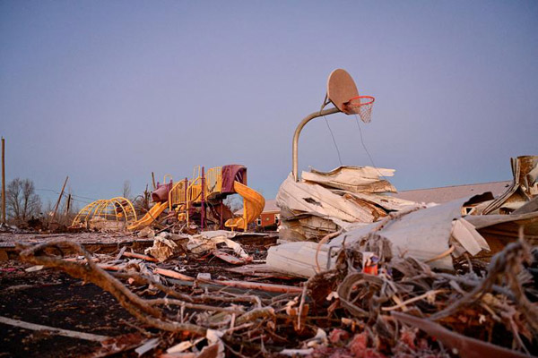 سیل و طوفان و فوران آتشفشان در نقاط مختلف دنیا (گزارش تصویری) سیل و طوفان و فوران آتشفشان در نقاط مختلف دنیا (گزارش تصویری)