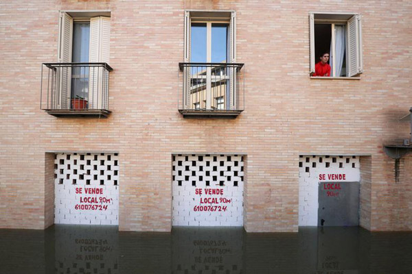 سیل و طوفان و فوران آتشفشان در نقاط مختلف دنیا (گزارش تصویری) سیل و طوفان و فوران آتشفشان در نقاط مختلف دنیا (گزارش تصویری)