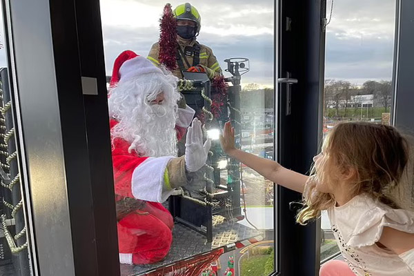 تصادف در دریای بالتیک / خانه هایی که باد آنها را برد (گزارش تصویری) تصادف در دریای بالتیک / خانه هایی که باد آنها را برد (گزارش تصویری)