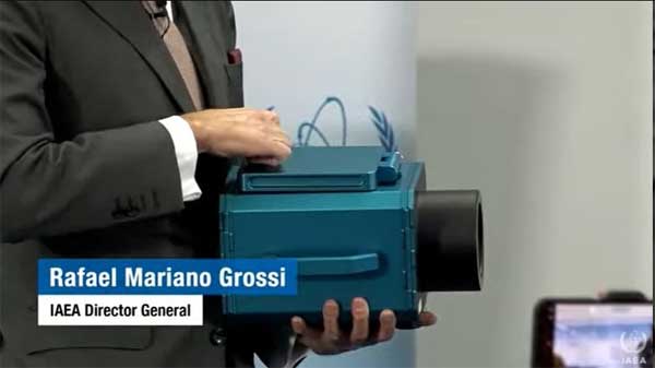 توضیح گروسی درباره توافق با ایران (+عکس)