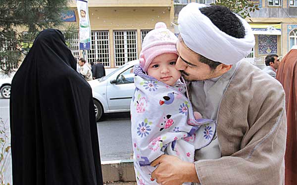 چشم تو را مباحثه میکردیم (گزارش تصویری) چشم تو را مباحثه میکردیم (گزارش تصویری)