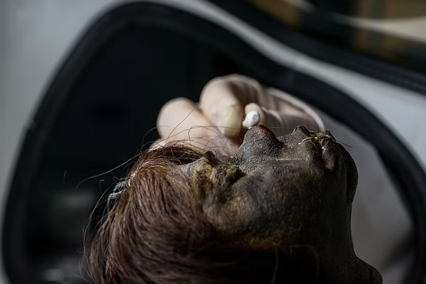 قاچاق هولناک سر انسان (عکس) قاچاق هولناک سر انسان (عکس)