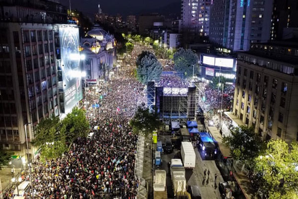 پل رو گذر فروریخت! (گزارش تصویری) پل رو گذر فروریخت! (گزارش تصویری)