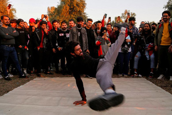 نبرد خونبار (گزارش تصویری) نبرد خونبار (گزارش تصویری)
