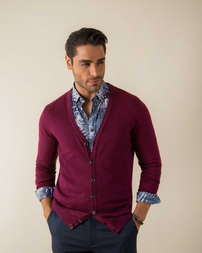 چرا خرید لباس های گرم و شیک برند کروم به آقایان خاص پوش پیشنهاد می شود؟