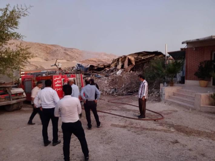 مهار آتش سوزی ساختمان اداری شرکت پیمانکار در منطقه ویژه اقتصادی پارسیان