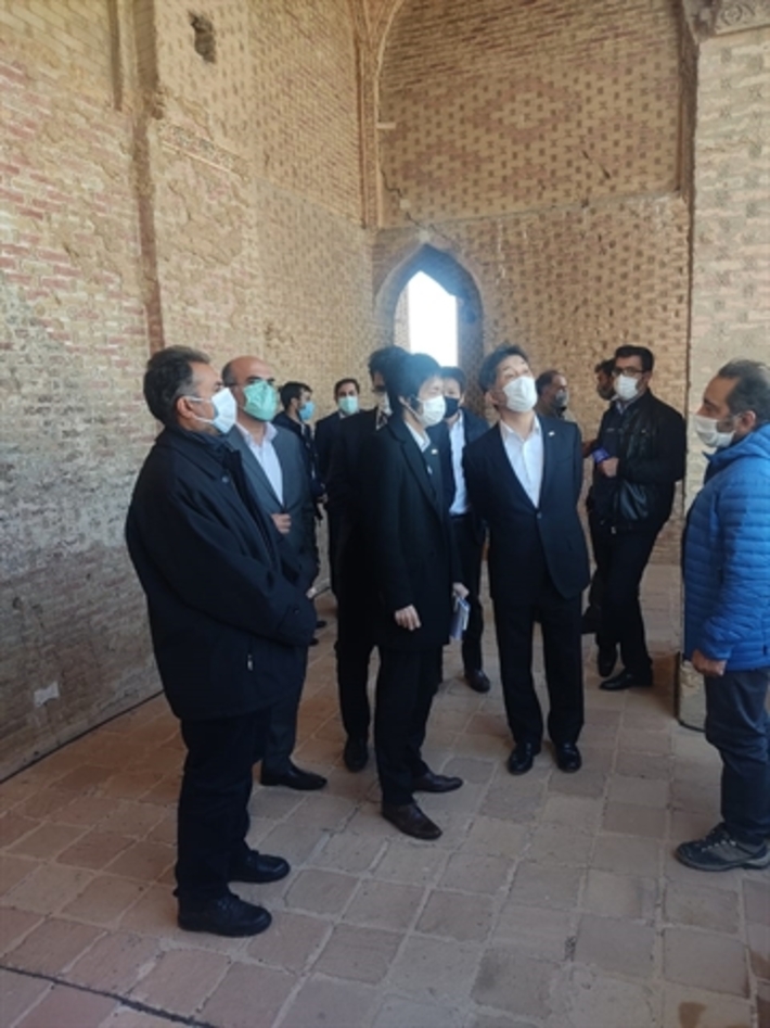 کازو توشی آیکاوا، سفیر ژاپن در تهران از پایگاه میراث جهانی گنبد سلطانیه بازدید کرد.