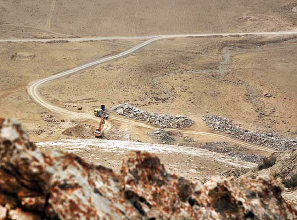 اژدر کوه  بلعیده میشود؟ (+عکس) اژدر کوه  بلعیده میشود؟ (+عکس)