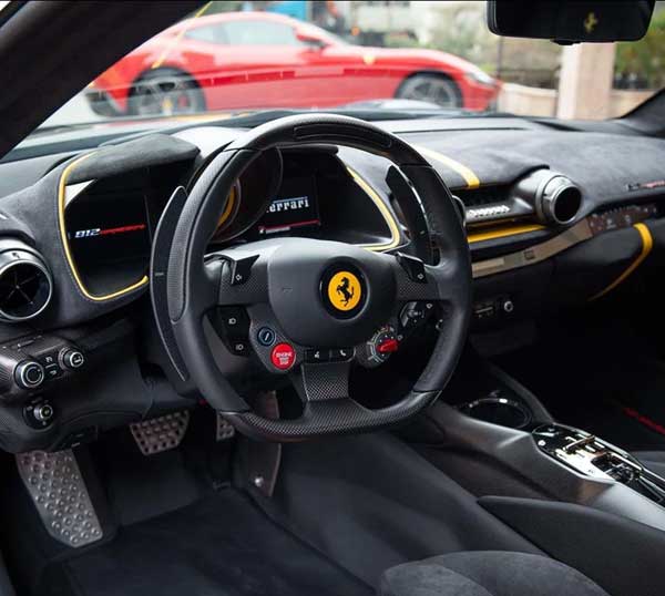 دلربایی فراری ۸۱۲ کمپتیزیونه با رنگ آبی (+عکس) دلربایی فراری ۸۱۲ کمپتیزیونه با رنگ آبی (+عکس)