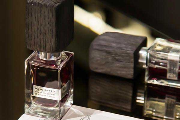 اسم عطرهای خوشبو مردانه؛ 5 ادکلنی که باید بشناسید اسم عطرهای خوشبو مردانه؛ 5 ادکلنی که باید بشناسید