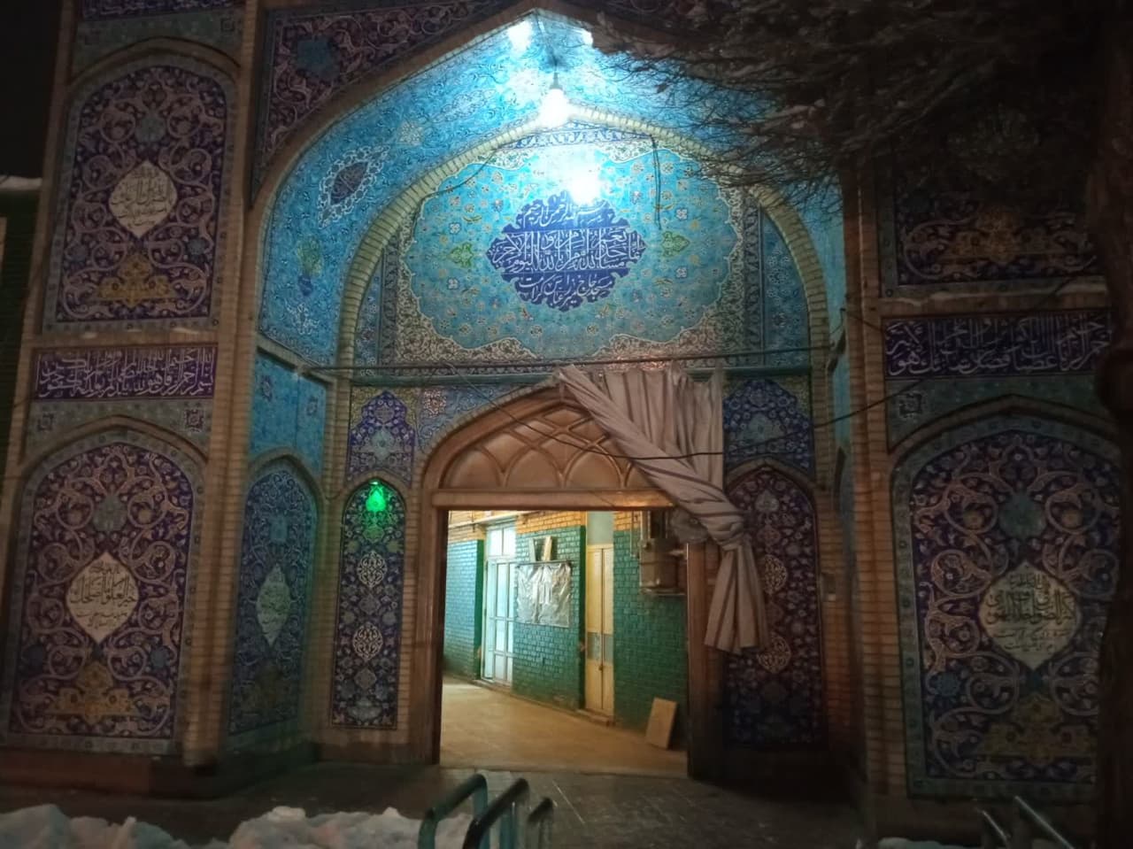 مسجد حاج کرامت نگینی زیبا و در خشان در شهرستان بروجن مسجد حاج کرامت نگینی زیبا و در خشان در شهرستان بروجن