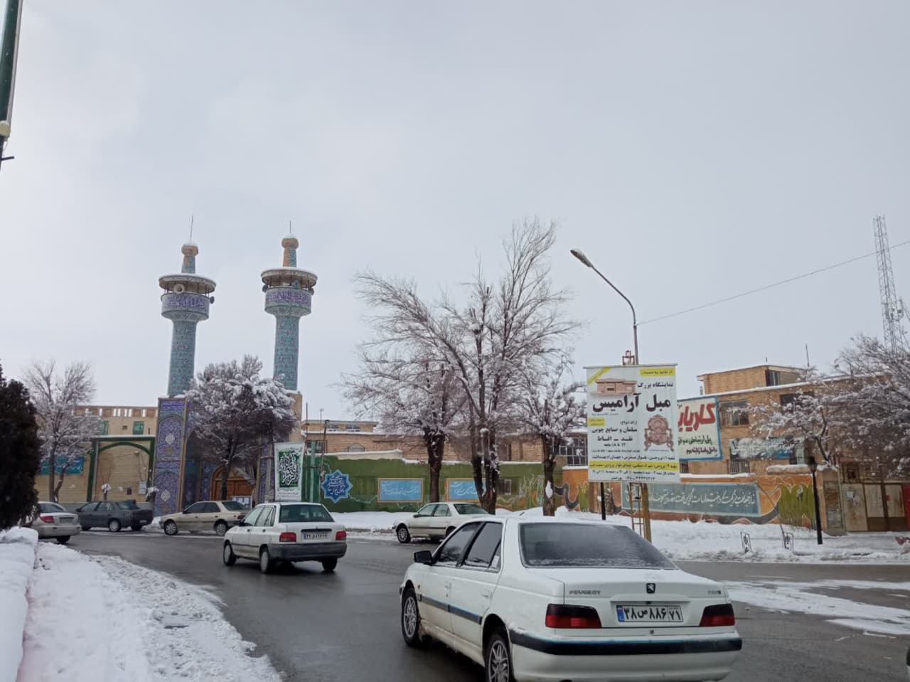 مسجد حاج کرامت نگینی زیبا و در خشان در شهرستان بروجن مسجد حاج کرامت نگینی زیبا و در خشان در شهرستان بروجن