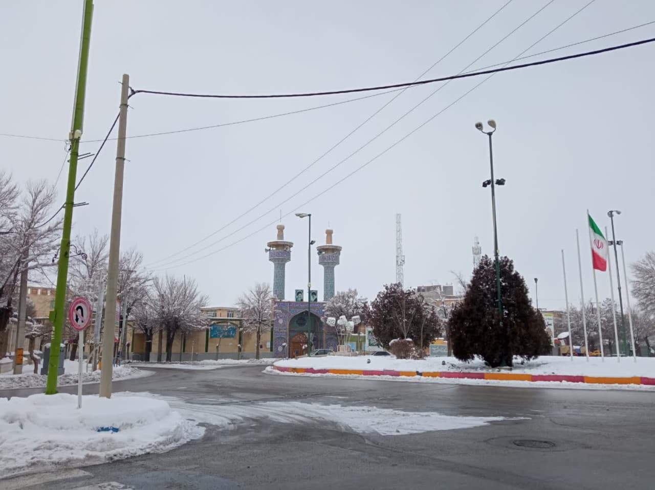 مسجد حاج کرامت نگینی زیبا و در خشان در شهرستان بروجن مسجد حاج کرامت نگینی زیبا و در خشان در شهرستان بروجن