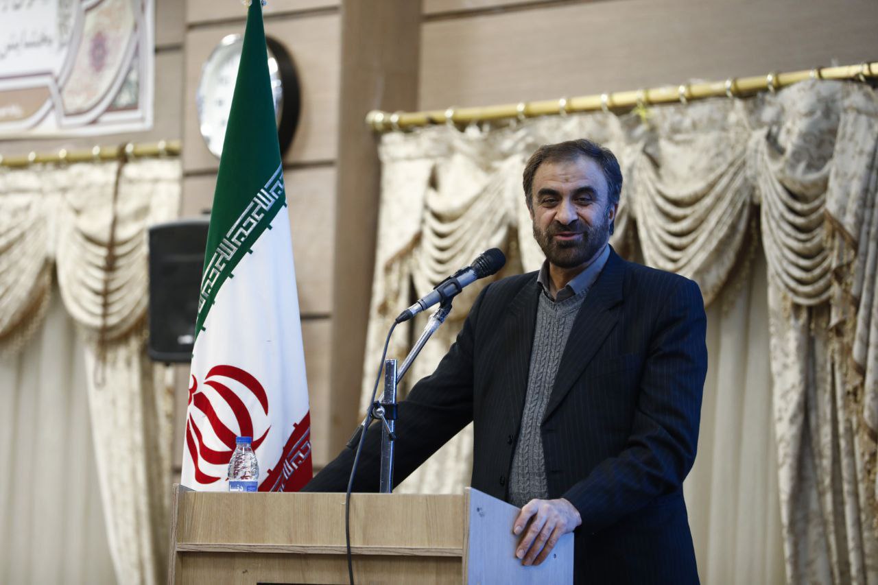 دولت براي حل مشکلات مردم مصمم است و در اين راستا تمام توان خود را بهکار گرفته است دولت براي حل مشکلات مردم مصمم است و در اين راستا تمام توان خود را بهکار گرفته است