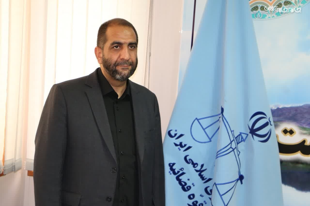 خلع ید زمین 8 هزار متری از مدیر کل سابق استانداری در دولت قبل خلع ید زمین 8 هزار متری از مدیر کل سابق استانداری در دولت قبل