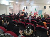 برپایی جشن یلدا برای ایتام و کودکان کار ایلامی