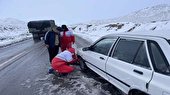امدادرسانی نیروهای امدادی به بیش از 350 نفر گرفتار در برف