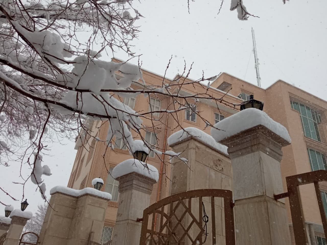 طبیعت برفی و زمستانی شهرستان بروجن (سوئیس ایران)