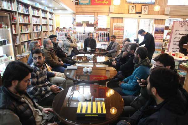 رونمایی از«برای تو با عشق عزیزم»، سیاه‌مشق‌های یک کاریکاتویست