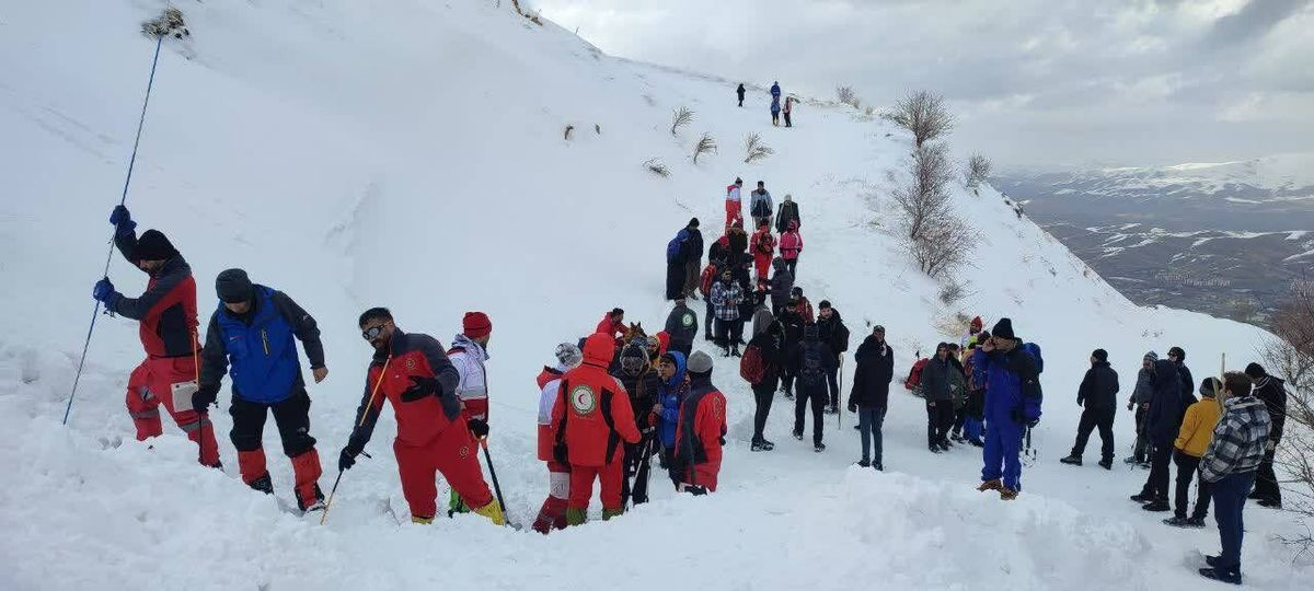 نجات کوهنوردان مفقود شده در ارتفاعات  چرگر شهرستان ابهر