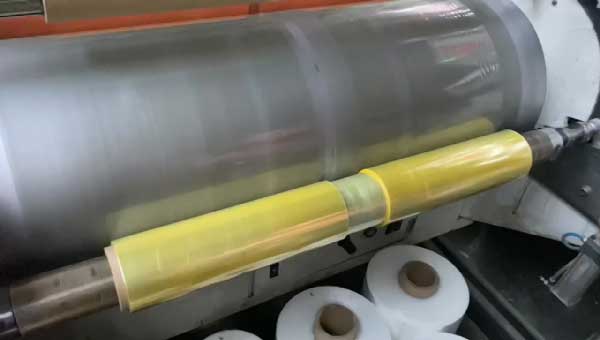 نحوه بسته بندی با استرچ پالت بند نحوه بسته بندی با استرچ پالت بند