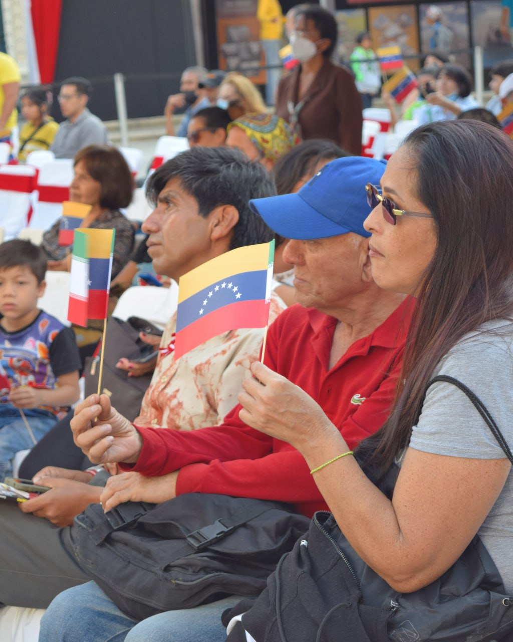 نمایشگاهی برای تقویت دوستی ها و استفاده از فرصت ها نمایشگاهی برای تقویت دوستی ها و استفاده از فرصت ها