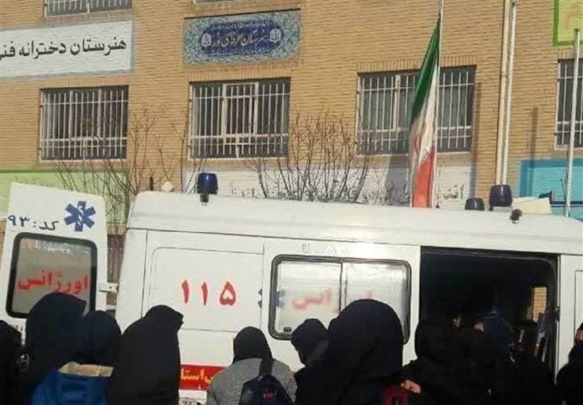 ستاد حقوق بشر قوه قضائیه گزارشی درباره بدحالی تعدادی از دانش‌آموزان در ایران و اقدامات به‌ عمل‌ آمده برای رسیدگی به آن منتشر و تأکید کرد: کمتر از ۱۰درصد از دانش‌ آموزان بدحال «ماده محرک غیرخطرناک» استنشاق کردند.
