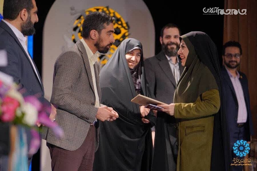 درخشش مدیریت روابط عمومی اداره کل کتابخانه های عمومی استان چهارمحال و بختیاری