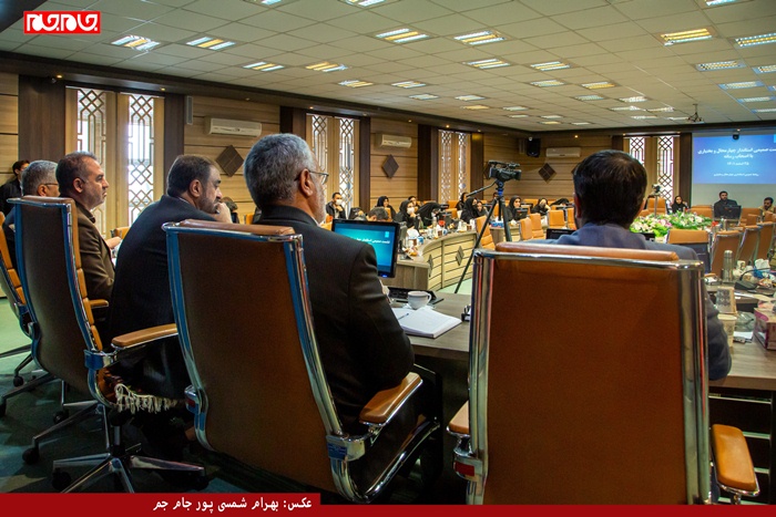 نشست خبری 3 ساعته صریح، شفاف و چالش انگیز اصحاب رسانه با استاندار چهار محال و بختیاری