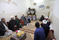 دیدار نماینده ولی فقیه با خانواده دو طلبه شهید افغانستانی دوران دفاع مقدس