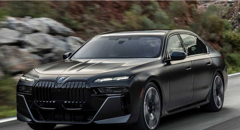 نسل جدید بی ام  و  (BMW)  سری 7 رونمایی شد
