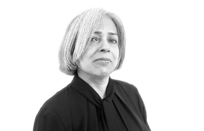 لاکچری مرده است!