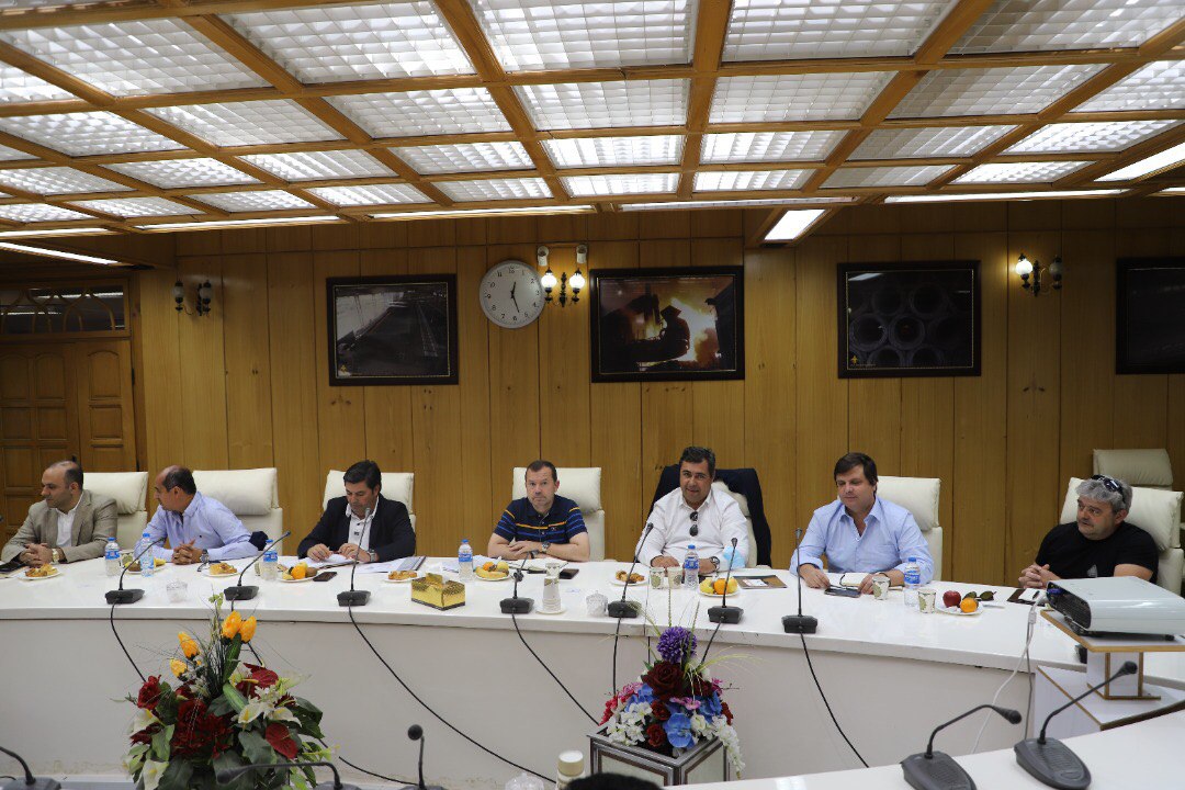 نگاه ویژه به ظرفیت صادرات محصولات کیفی گروه ملی متناسب با نیاز بازارهای بین المللی آسیا و اروپا نگاه ویژه به ظرفیت صادرات محصولات کیفی گروه ملی متناسب با نیاز بازارهای بین المللی آسیا و اروپا