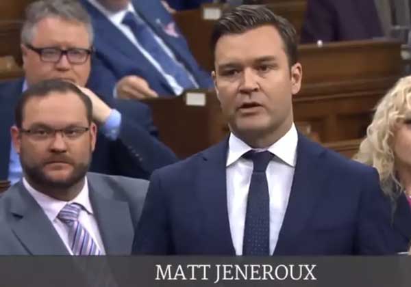 ورود پارلمان کانادا به بازی دوستانه با ایران و درخواست برای لغو مسابقه