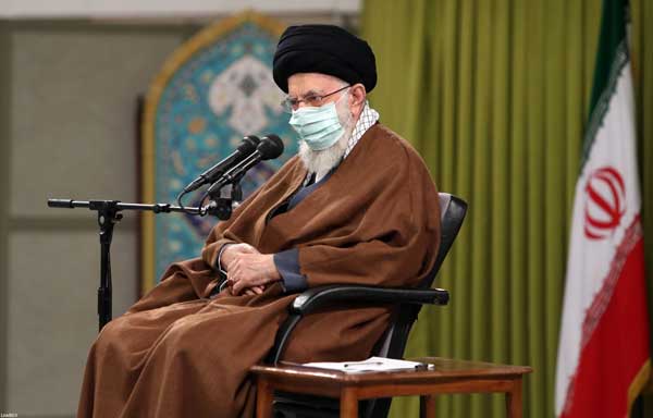 دیدار جمعی از دانشجویان با رهبر انقلاب +عکس