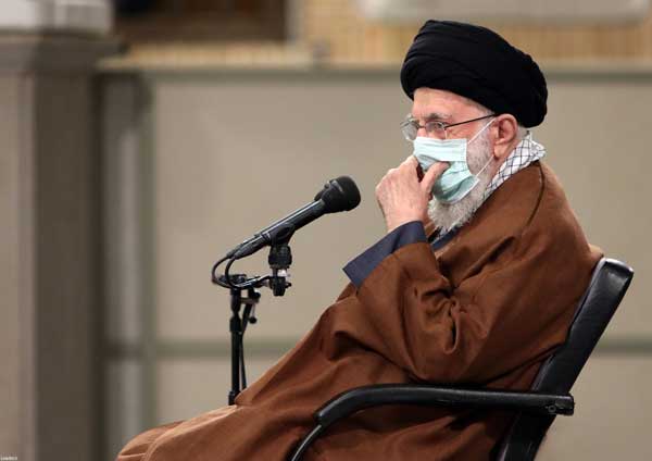 دیدار جمعی از دانشجویان با رهبر انقلاب +عکس