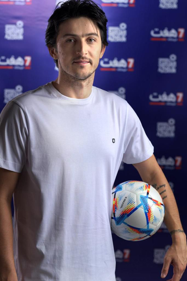 در آستانه برگزاری جام جهانی فوتبال ، سردار آزمون  به عنوان سفیر فروشگاه‌های زنجیره‌ای هفت معرفی گردید