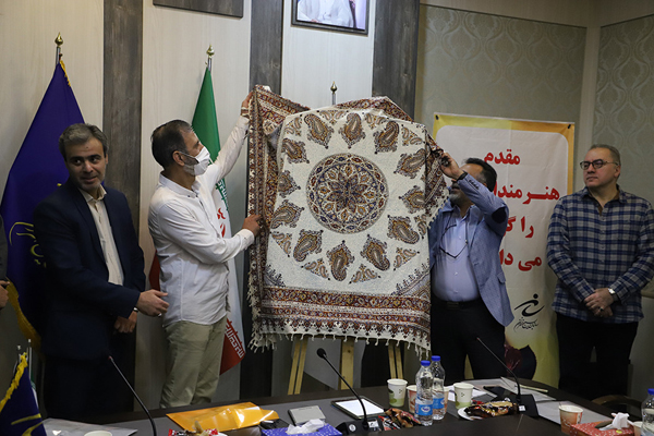 گروهها و هنرمندان مستعد بسیجی به زودی به نظام تئاتر کشور معرفی می شوند گروهها و هنرمندان مستعد بسیجی به زودی به نظام تئاتر کشور معرفی می شوند