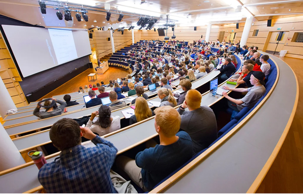 برنامه‌های دانشگاه‌های نروژ