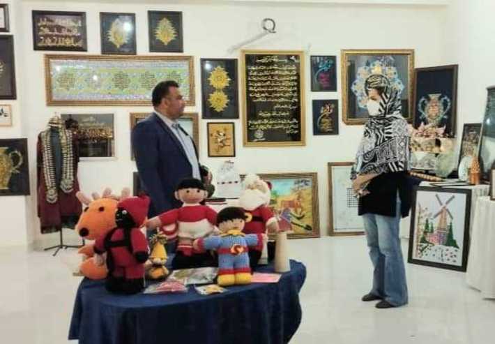 سرپرست مرکز خلاقیت و فناوری های نوین شهرداری بندرعباس از نمایشگاه صنایع دستی هرمزگان بازدید کرد.