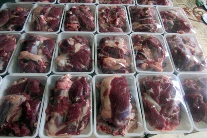 توزیع گوشت قربانی میان 30 هزار و 380 خانواده تحت حمایت کمیته امداد هرمزگان