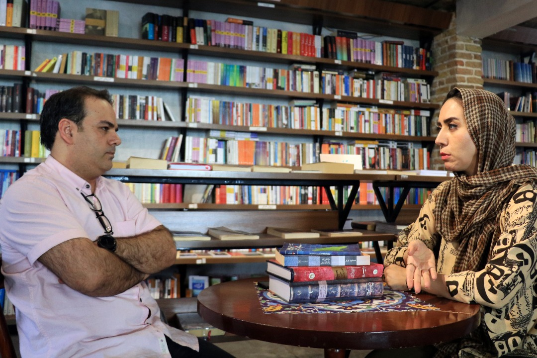 داستان دریچهای به آزادی است داستان دریچهای به آزادی است