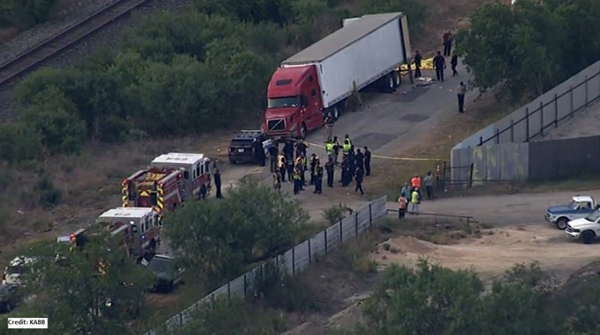 عکس | کشف 46 جسد داخل یک کامیون در تگزاس