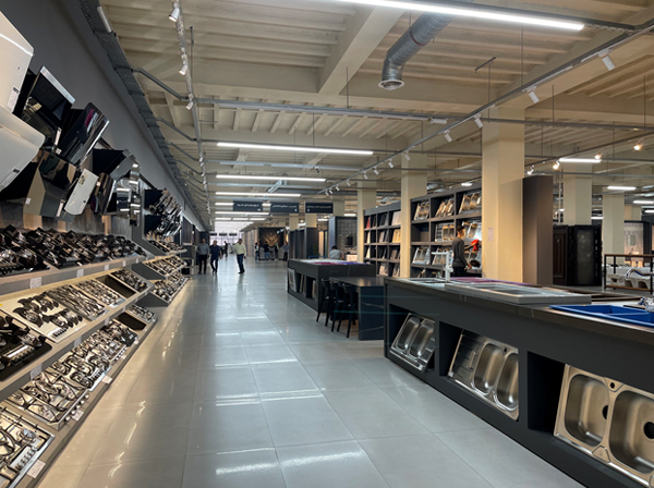 فقط یکبار در سال