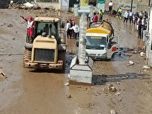 اعزام ماشینآلات سازمان مدیریت پسماند کرج به سیلزدگان ناریان
