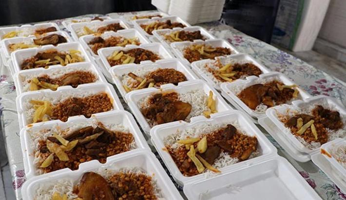 توزیع ۱۵هزار پرس غذای گرم به همت گروههای جهادی استان هرمزگان