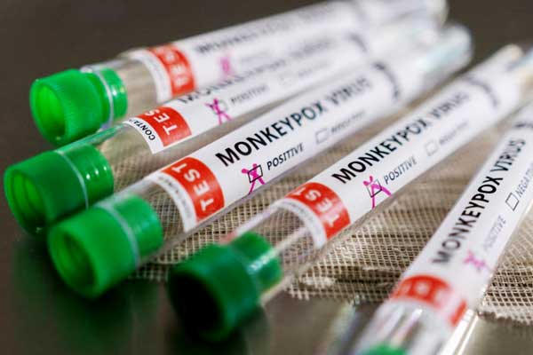 بیماریابی در اولویت قرار گیرد | کادر درمان در انتظار واکسن  بیماریابی در اولویت قرار گیرد | کادر درمان در انتظار واکسن